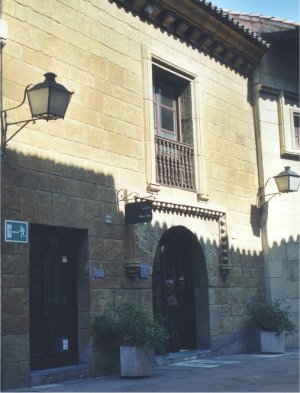 REPRODUCCI&Oacute;N DEL EDIFICIO CIVIL M&Aacute;S ANTIGUO